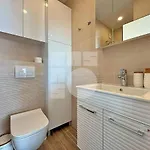 1br Sea Garden Prime With View & Parking Daire *